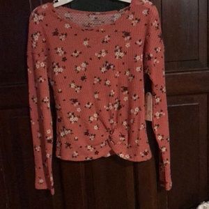 One set up sweater pretty cute 💕……